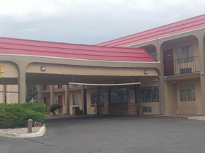 Tree Inn & Suites Albuquerque